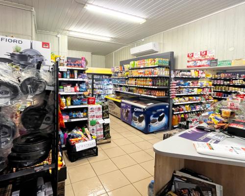 Lokal,  sklep osiedlowy.  Białystok