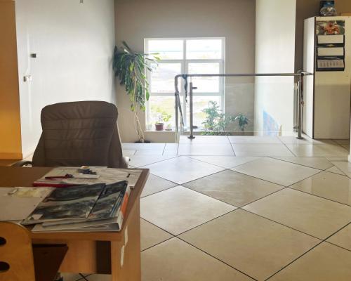 Powierzchnia handlowo biurowa z placem