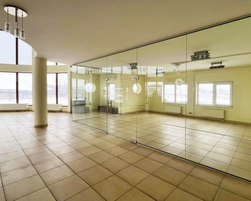 Biura z magazynem do wynajęcia