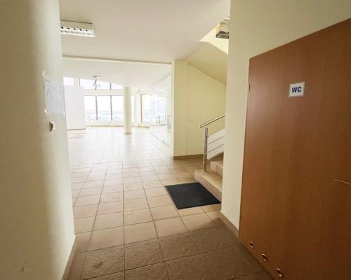 Biura z magazynem do wynajęcia