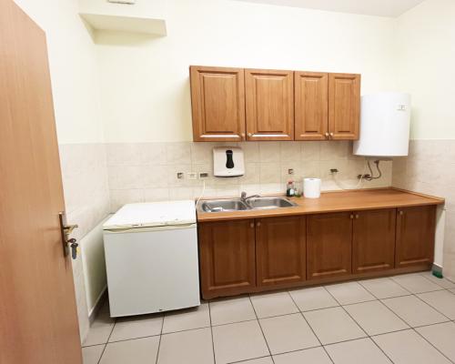 Biura z magazynem do wynajęcia