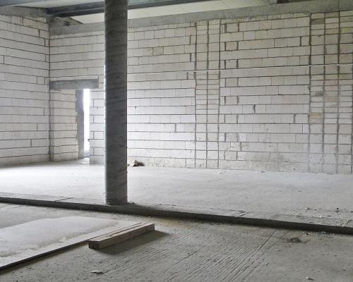 Fasty. Budynek użytkowy 400 m2