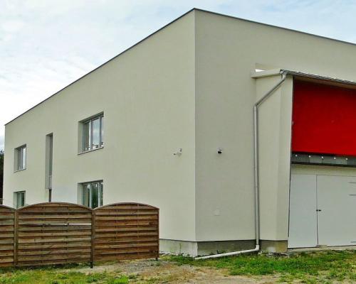 Fasty. Budynek użytkowy 400 m2