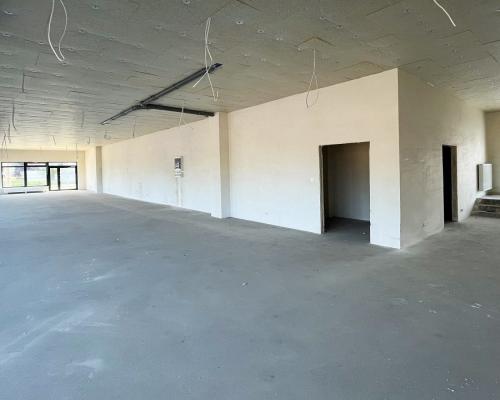 Nowy lokal 180 m2, parter