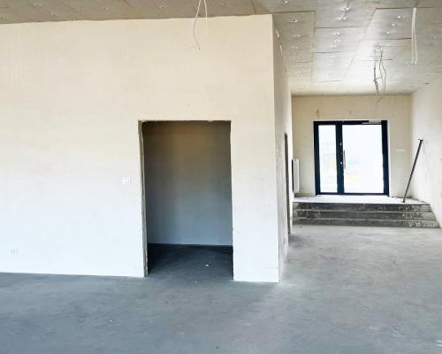 Nowy lokal 180 m2, parter