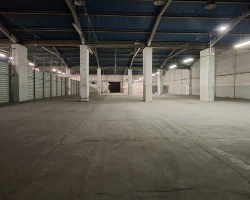 Hala-magazyn z rampą 1200 m2