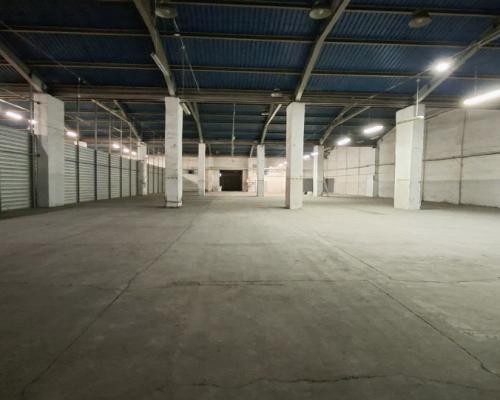 Hala-magazyn z rampą 1200 m2