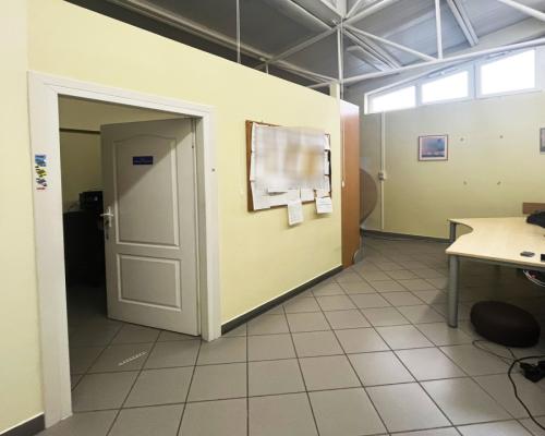 Powierzchnia biurowa 160-200 m2.