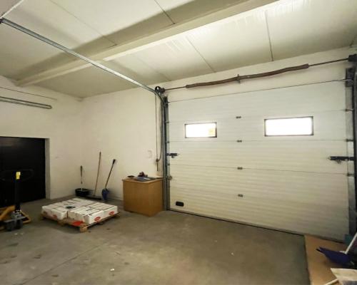 Pow. 1100 m2 przy Parku Handlowym