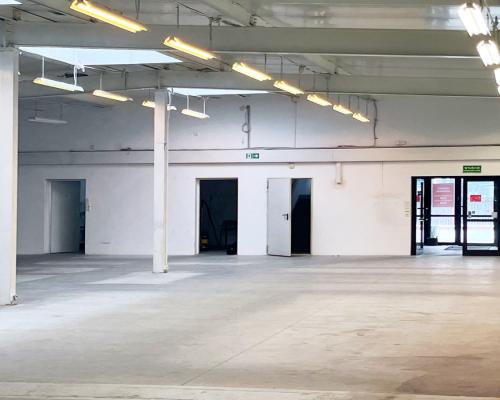 Pow. 1100 m2 przy Parku Handlowym