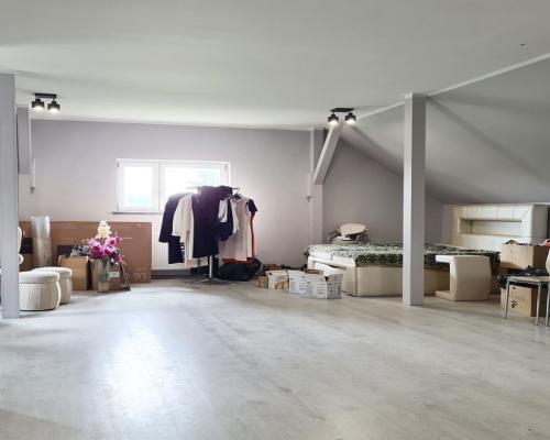 Lokal 90 m2, Raginisa