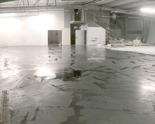 Hala z zapleczem biurowo-socjalnym, 570 m2