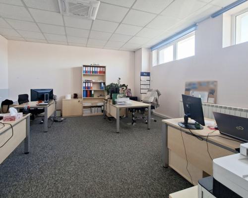 Hala - magazyn 700 m2