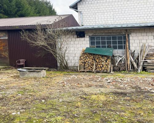 Warsztat i plac do wynajęcia pod miastem