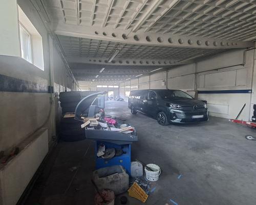 Hala/magazyn/warsztat z biurem