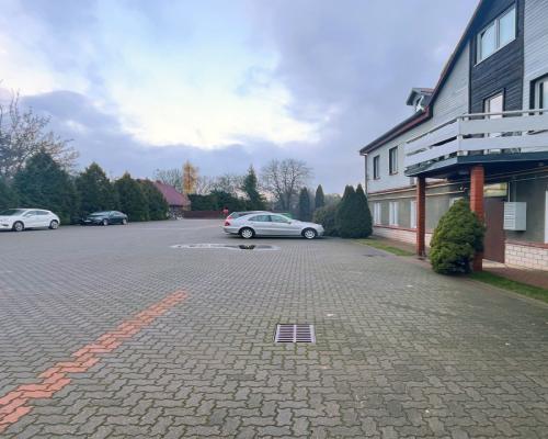 Świetna lokalizacja, duży parking