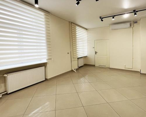 Centrum,  lokal 45 m2 I piętro.