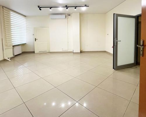 Centrum,  lokal 45 m2 I piętro.