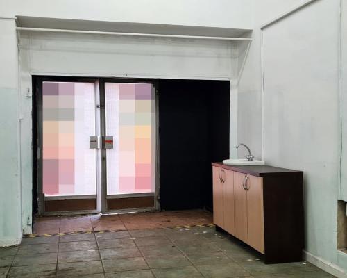 Lokal 28 m2. Parter.