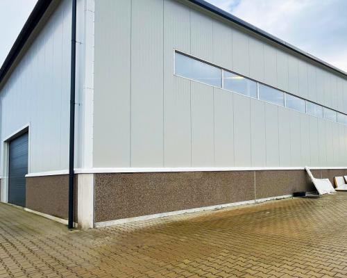 Nowoczesna hala, biura, gotowy do wynajmu.