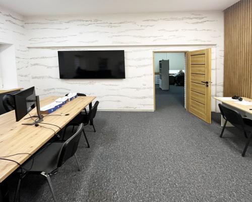 Powierzchnia biurowa 100 m2