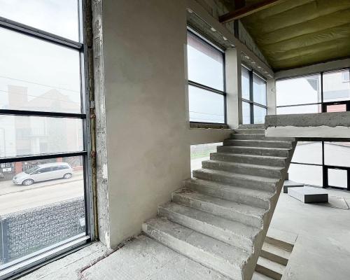 Efektowne biuro. Siedziba firmy.