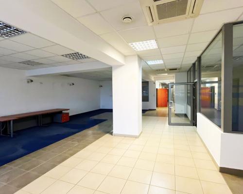 Budynek parterowy 200 m2