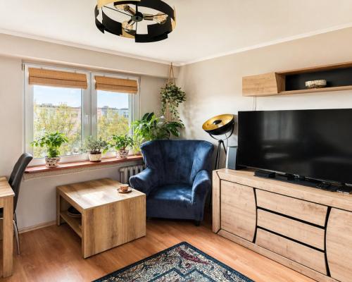 2 pokoje, świetna lokalizacja – Piastowska