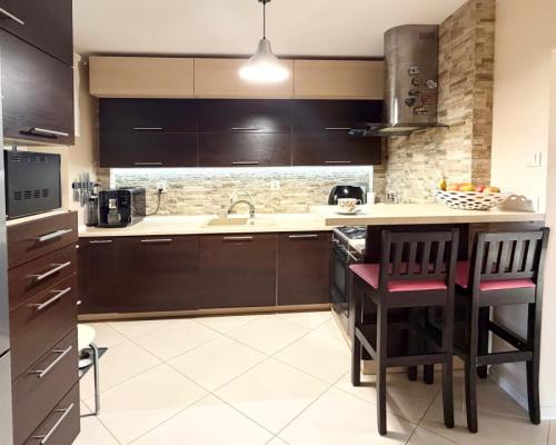 3 pokojowe mieszkanie Nowe Miasto, garaż