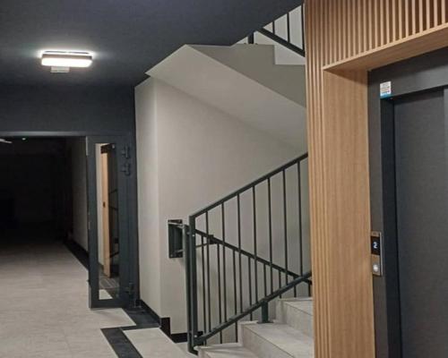 Piękny apartament 4 pokojowy z tarasem na dachu
