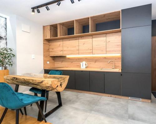 Dwa pokoje, ul.Bełzy