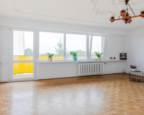 Większość atrakcyjnych nieruchomości w tej okolicy znika zanim trafia na portale. Dlatego pracujemy również na ofertach dostępn