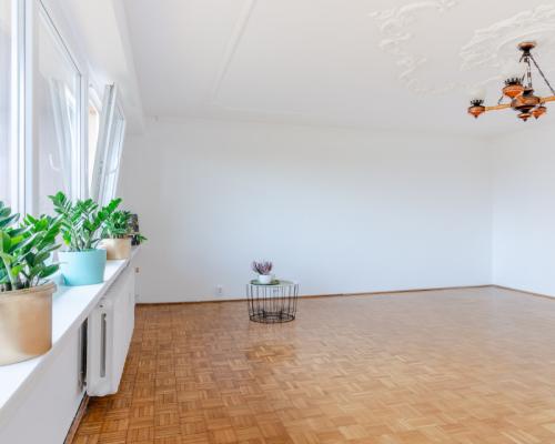 Większość atrakcyjnych nieruchomości w tej okolicy znika zanim trafia na portale. Dlatego pracujemy również na ofertach dostępn