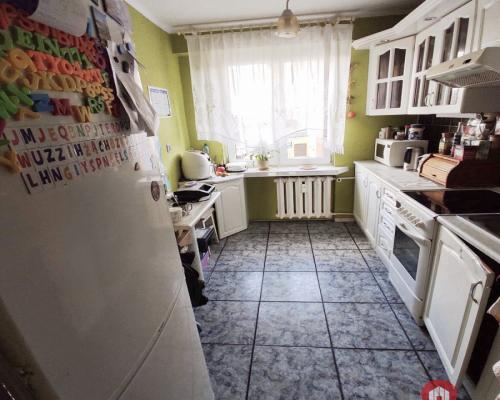 Mieszkanie 3-pok. 1piętro, do remontu