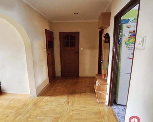 Mieszkanie 3-pok. 1piętro, do remontu