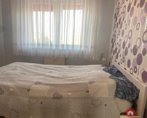 Zadbane 2-pokojowe mieszkanie obok basenu !!!