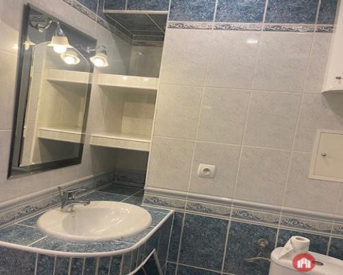 Zadbane 2-pokojowe mieszkanie obok basenu !!!