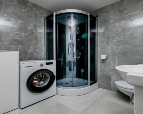 Dwa pokoje w centrum z balkonem