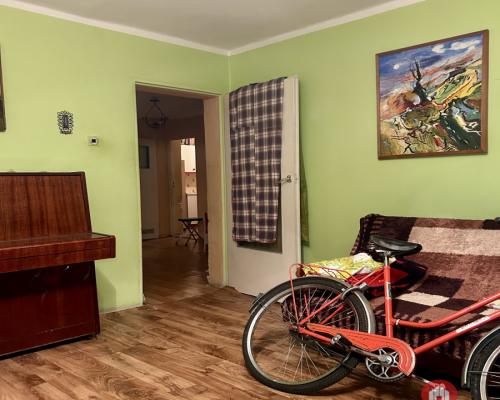 4-pokojowe mieszkanie do remontu w Sejnach