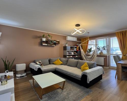 3 pokojowe  dwustronne mieszkanie z garażem