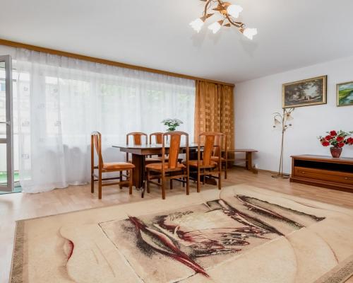 4 pokoje 2 łazienki Ul.Kalinowa 1 piętro