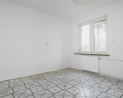 Wysoki parter z balkonem