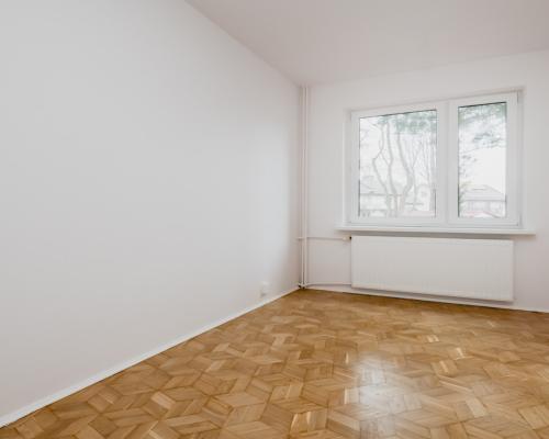 Wysoki parter z balkonem