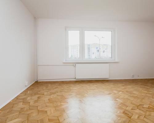 Wysoki parter z balkonem