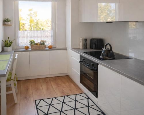 Zadbane 2 pokojowe mieszkanie