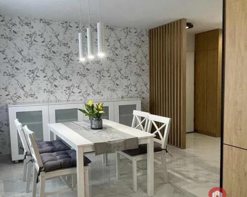 3 pokoje, 1 piętro, do wprowadzenia