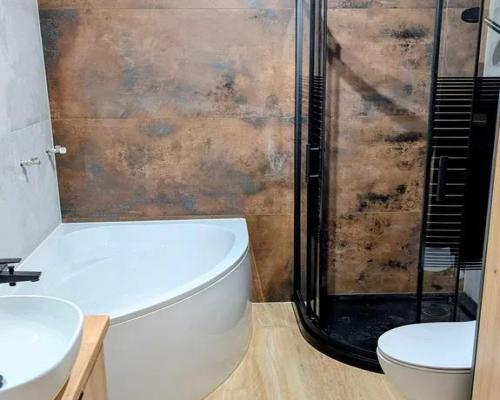 3 Pokoje dla rodziny Bojary