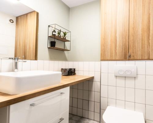 ul.Wiejska, 3 pokoje, parter