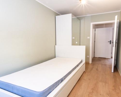 ul.Wiejska, 3 pokoje, parter