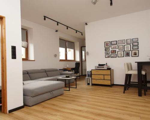 Mieszkanie bezczynszowe. Kleosin